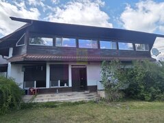 Vila de vanzare cu 4 camere in Breaza